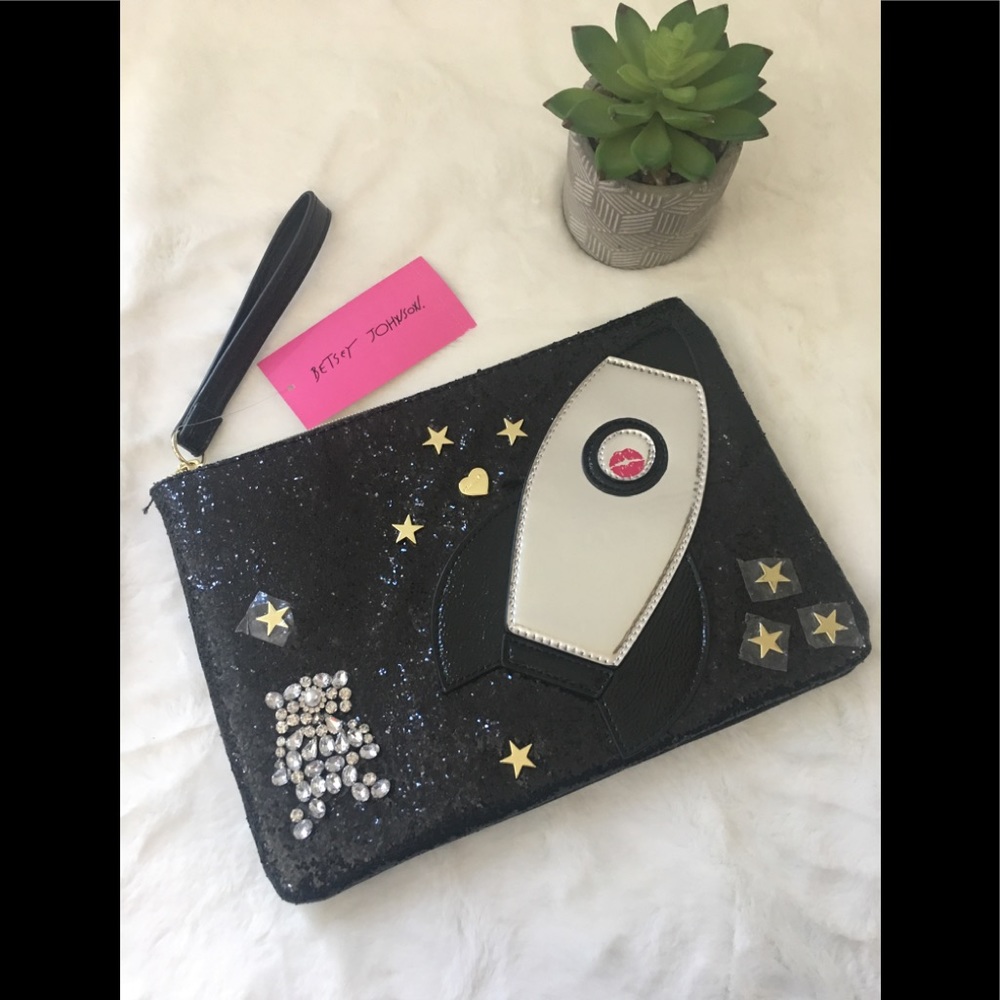 NWT Betsey Johnson Wristlet Pouch - Picture 1 of 8